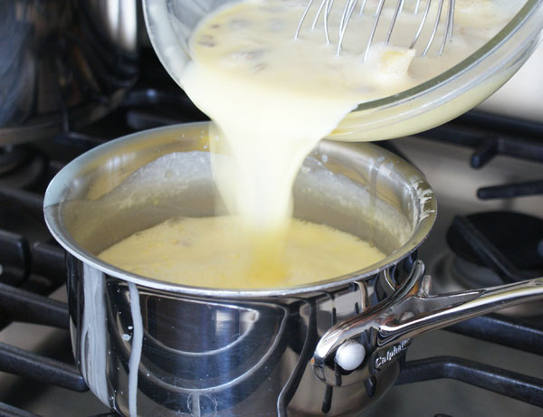 ginger-ice-cream-pour-back-in-pot