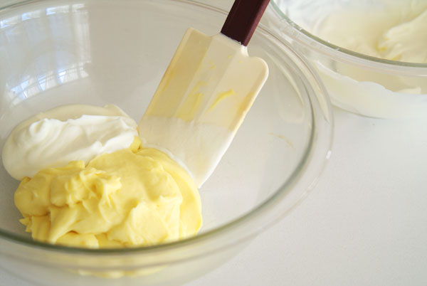 lemon-mousse-add-some-cream