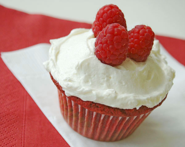 red-velvet-cupcake-final
