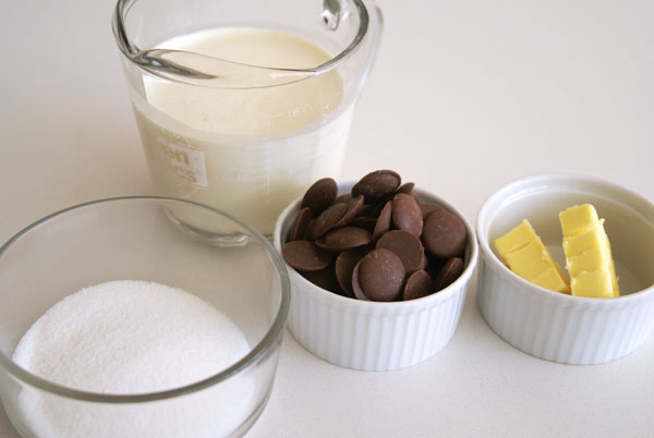 milk-chocolate-caramel-mousse-ingredients