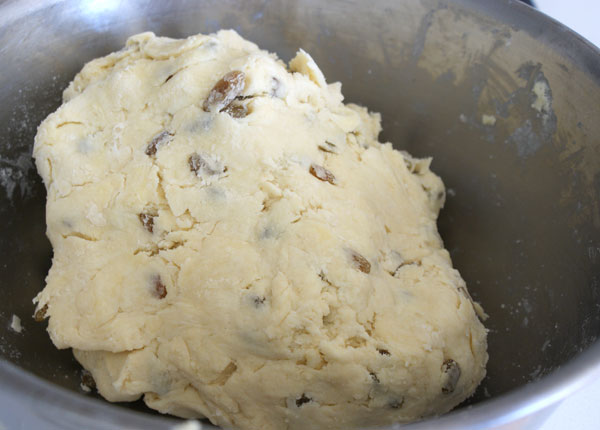 raisin-scones-dough