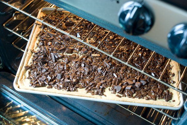 chocolate-toffee-bars-melt-chocolate