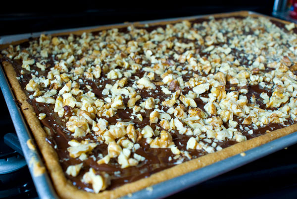 chocolate-toffee-bars-ready-to-chill
