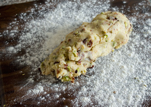 cherry-pistachio-biscotti-roll-1