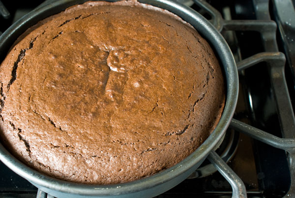chocolate-cake-baked