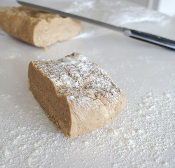 linzer-cookie-cut-dough