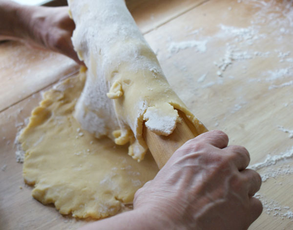 cherry-tart-transfer-dough